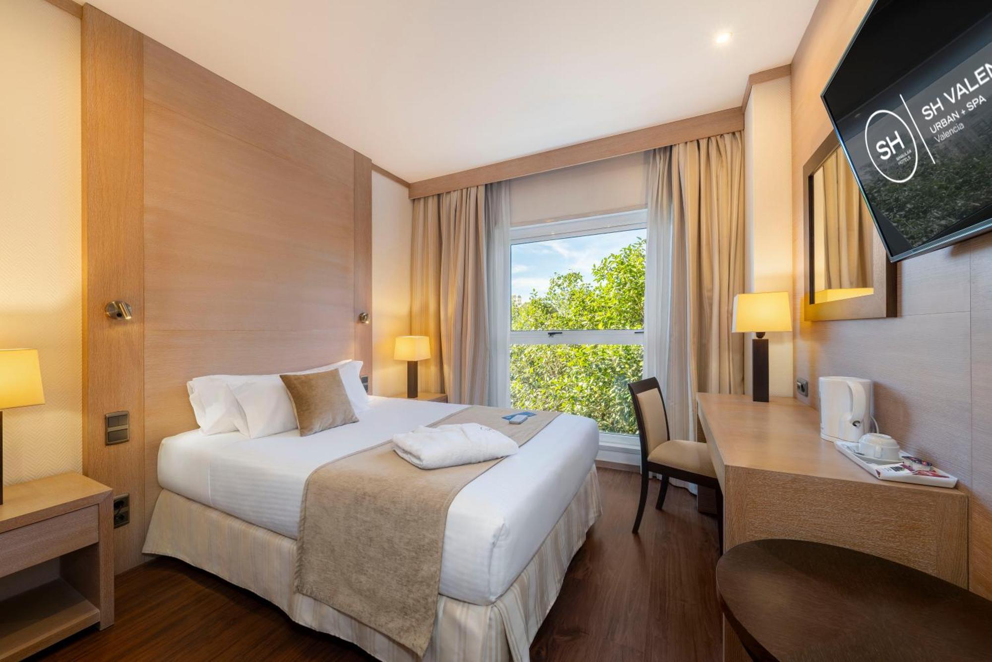 Standard Double Room,1272798961:JPEG