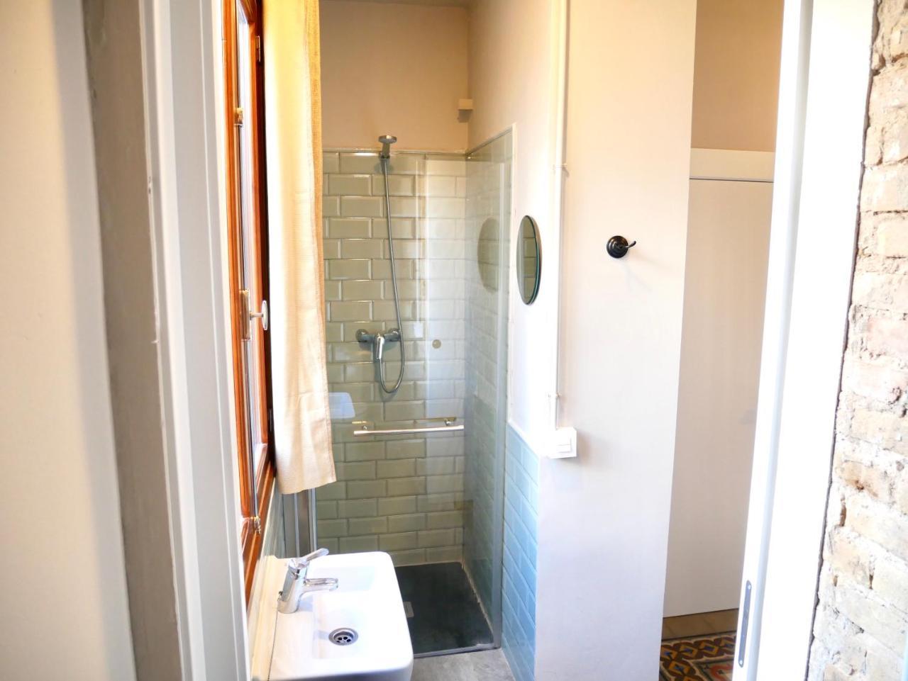 Twin Room Private Bathroom,1363242965:JPEG